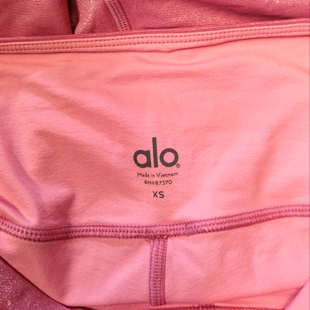ALO Yoga High Waist Glitter Biker Shorts - Picture 6 of 7